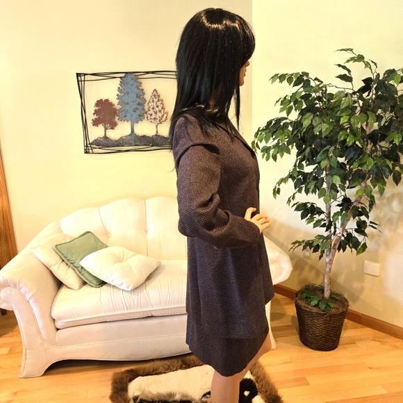 Vintage Jones Wear Woman's Purple Tweed Suit, Size 12 - Picture 3 of 8